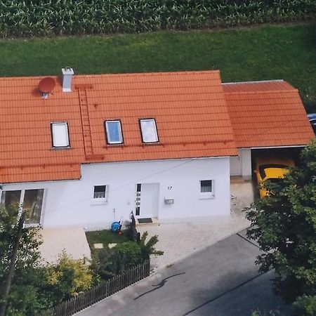 הוילה Wörth Wiflinger Graben Einfamilienhaus מראה חיצוני תמונה